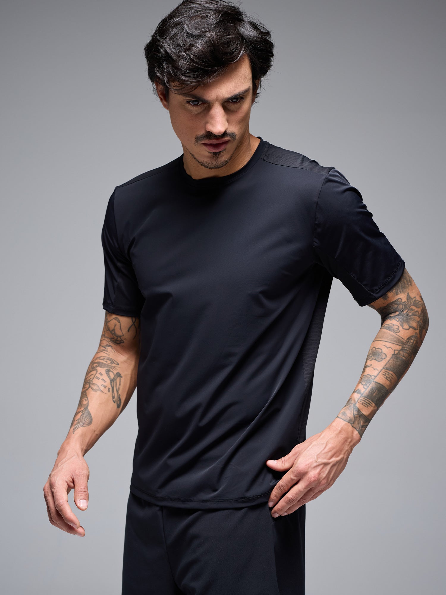 BYND OSAKA T-SHIRT - BLACK