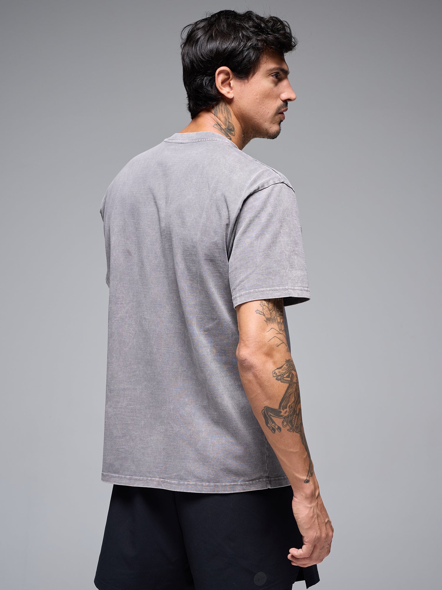 OVERSIZED ACID WASH COTTON TEE - GREY