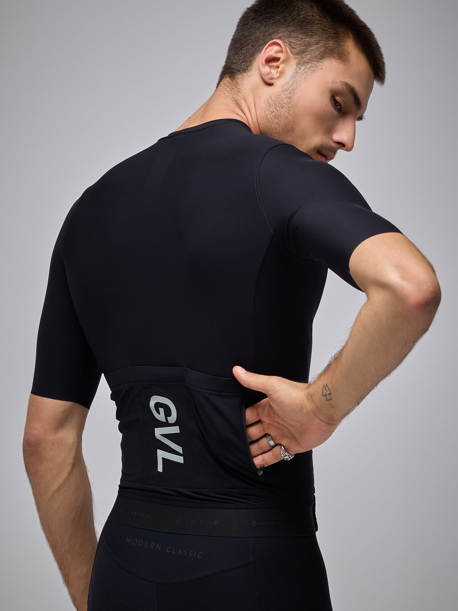 MODERN CLASSIC SS JERSEY - BLACK