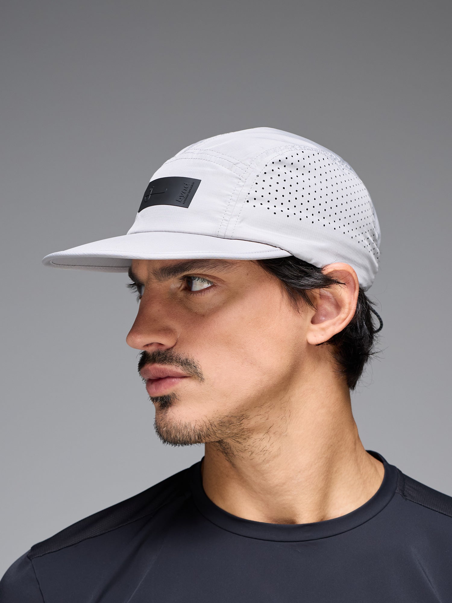 BYND SHELL CAP - LIGHT GREY