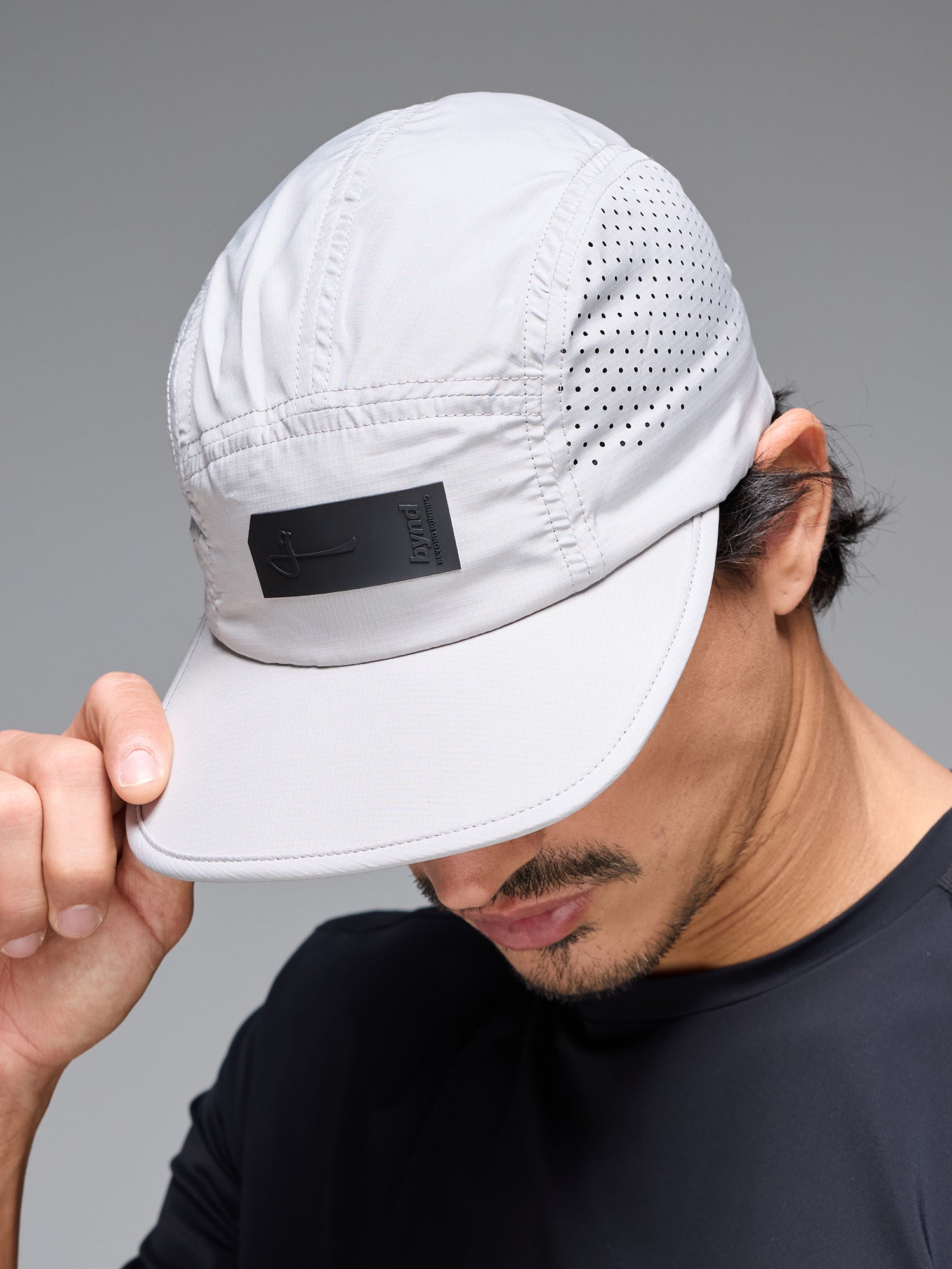 BYND SHELL CAP - LIGHT GREY