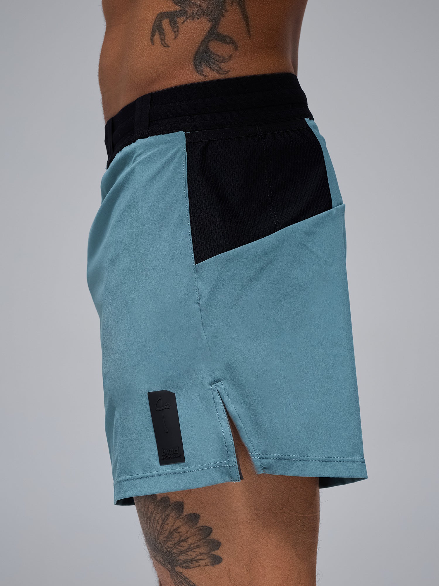 MEN'S 5" FLOW SHORTS - TEAL