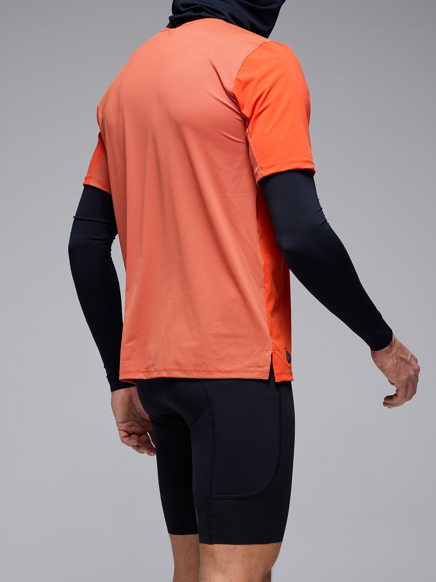 MEN'S BOOST HALF-TIGHTS