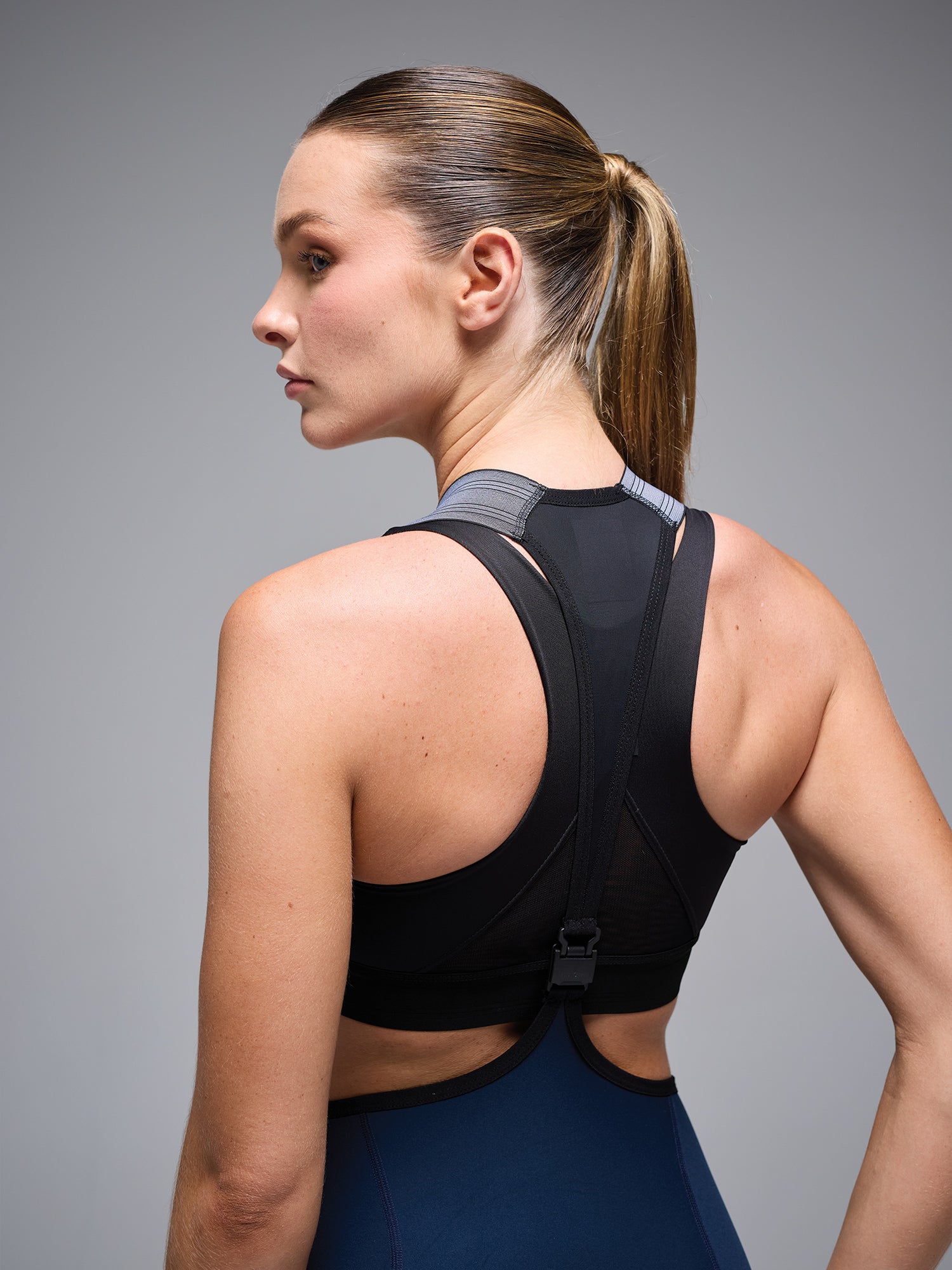 WOMEN’S LACEFLY BIB SHORTS - NAVY