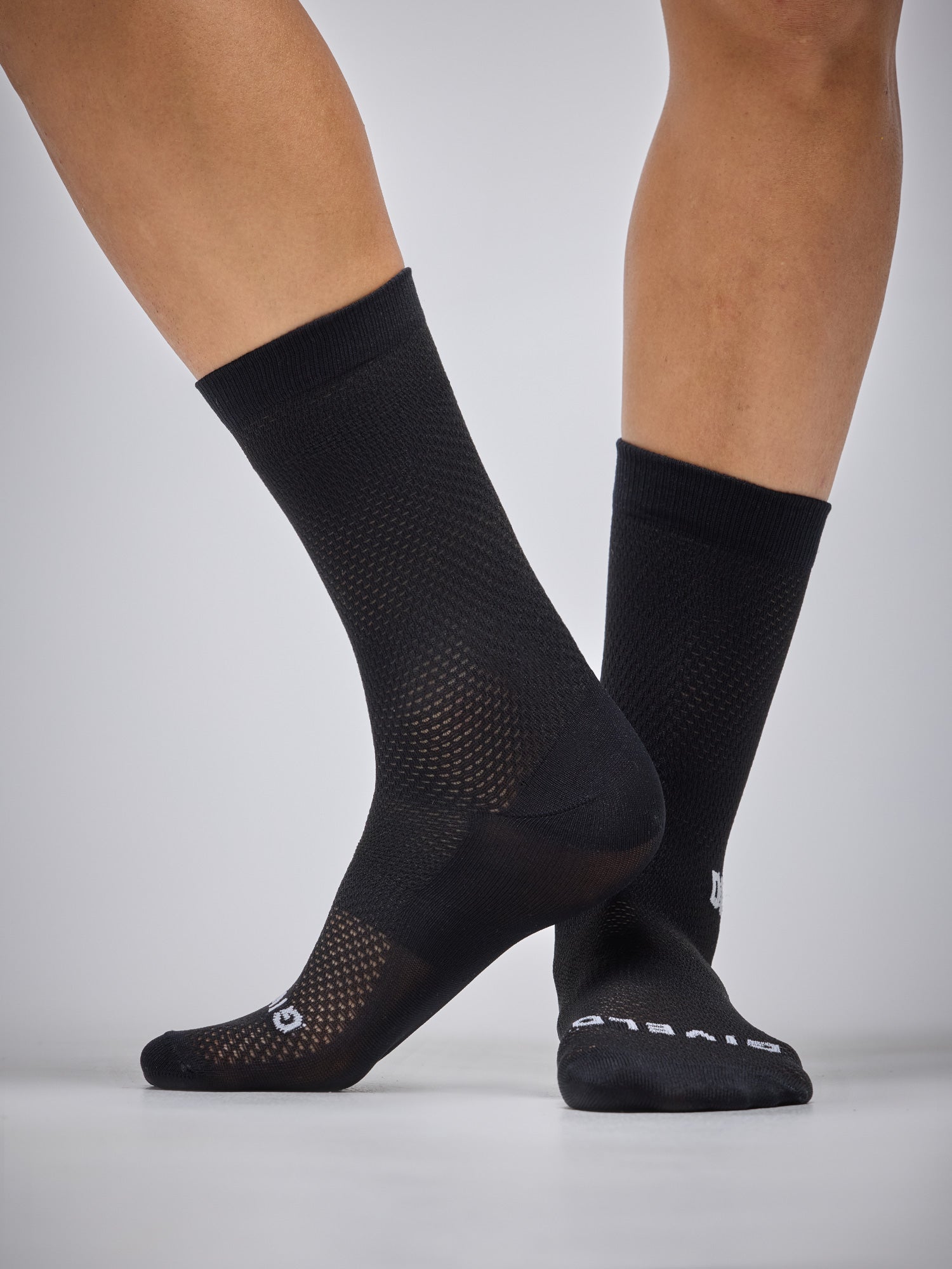 ULTRA DON'T SETTLE SOCKS - BLACK