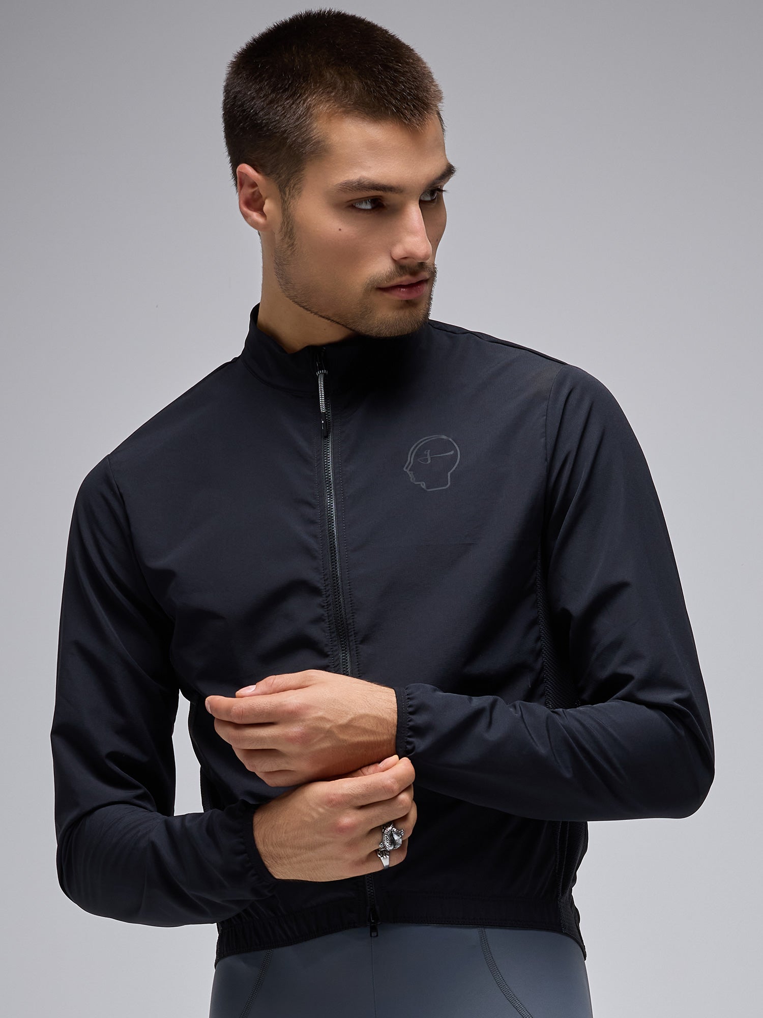 ESSNTL UNISEX JACKET - BLACK