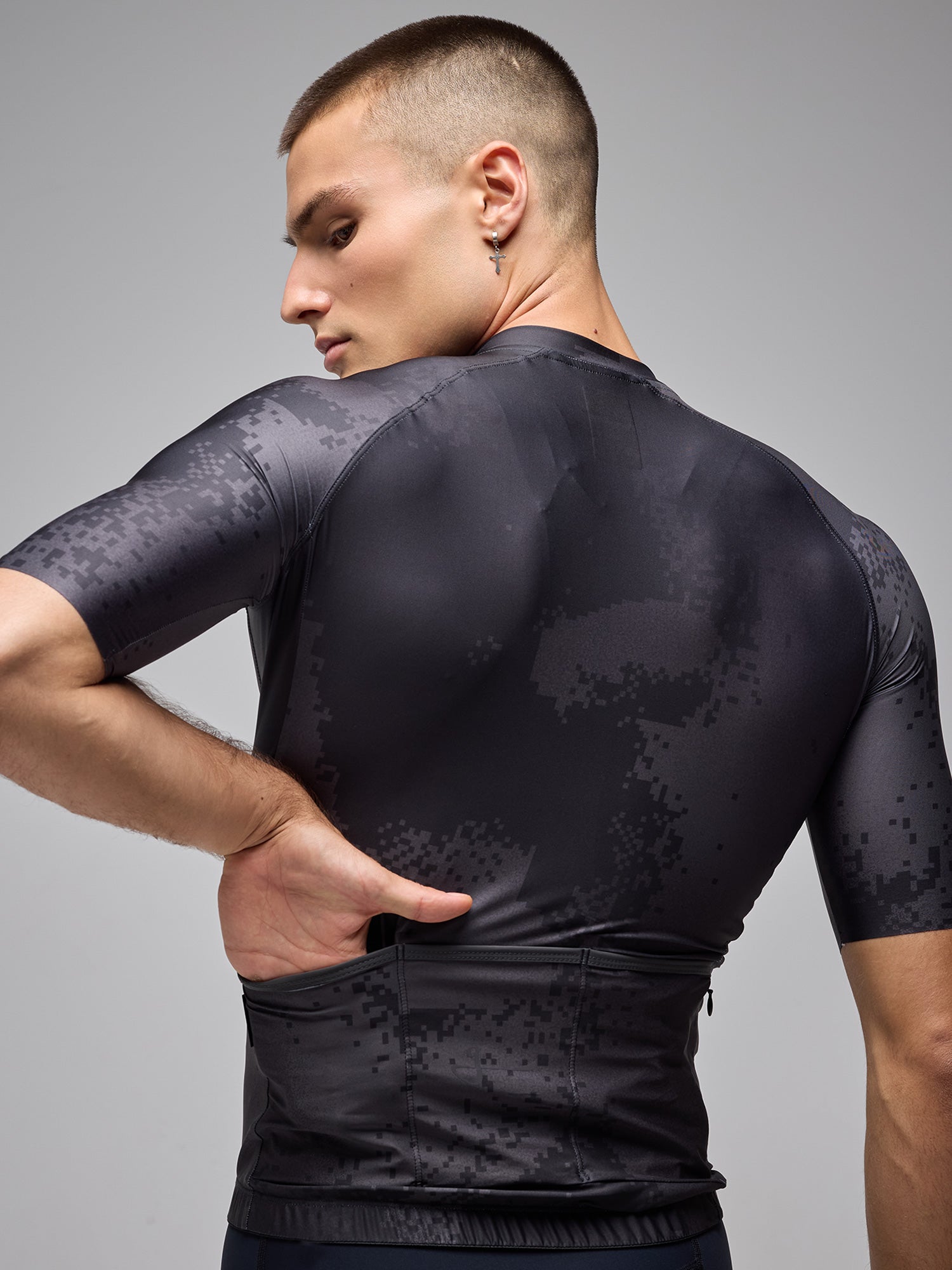 ESSNTL SS JERSEY - PIXEL BLACK