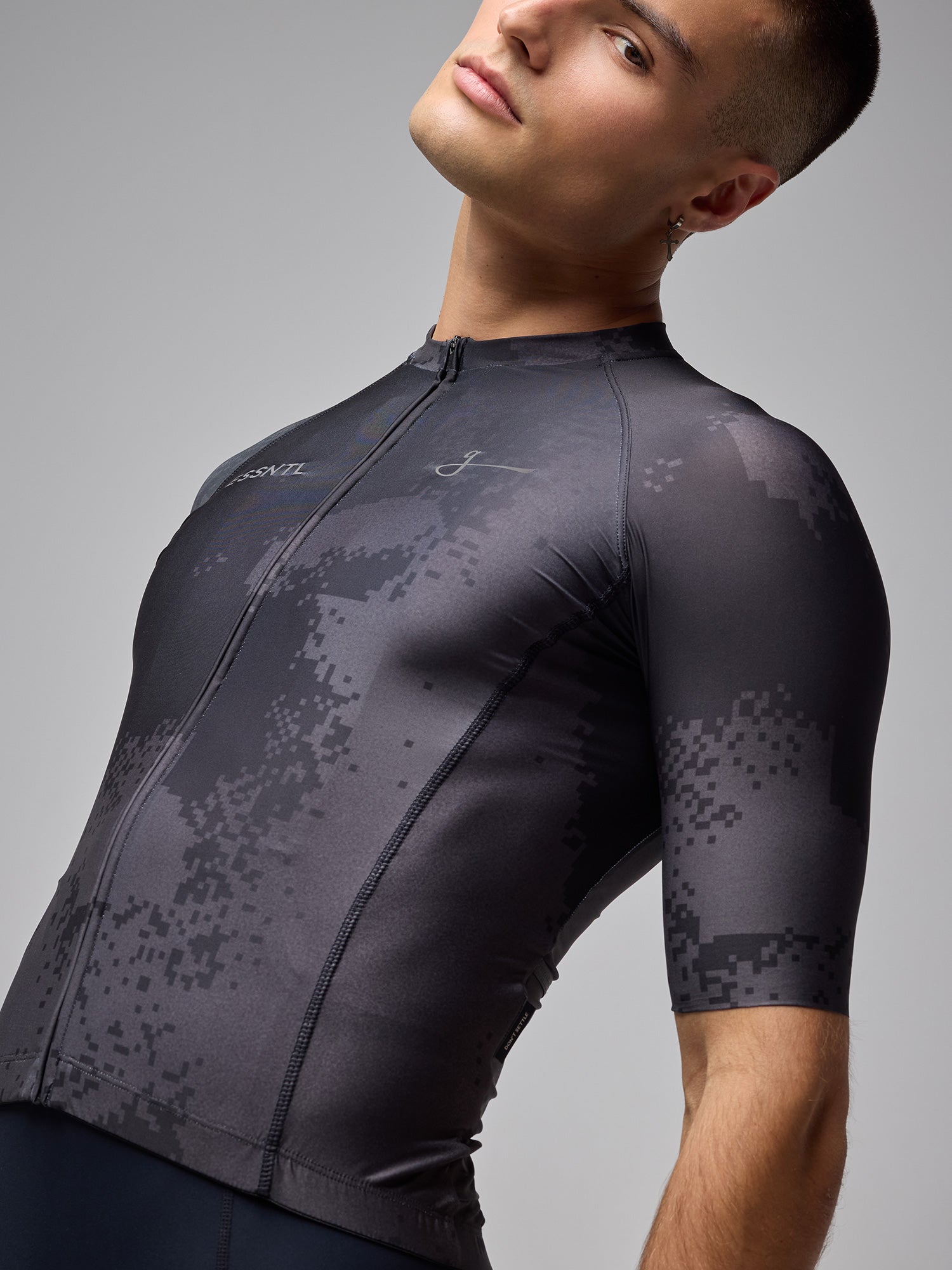 ESSNTL SS JERSEY - PIXEL BLACK