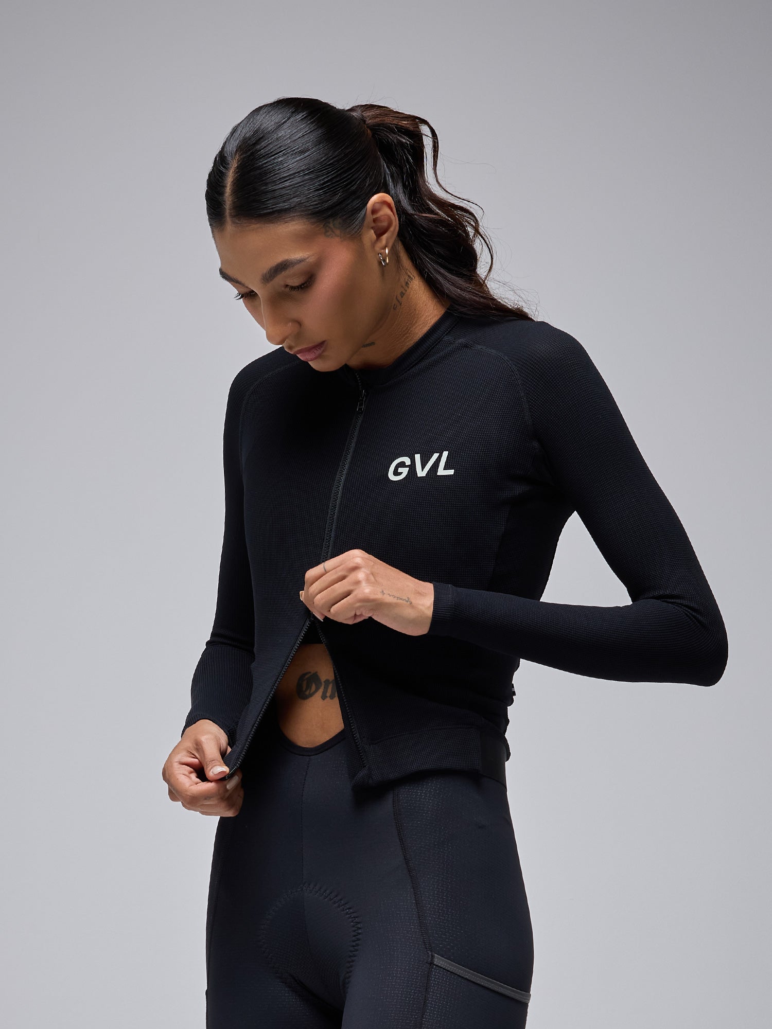 MODERN CLASSIC WAFFLE LS JERSEY - BLACK