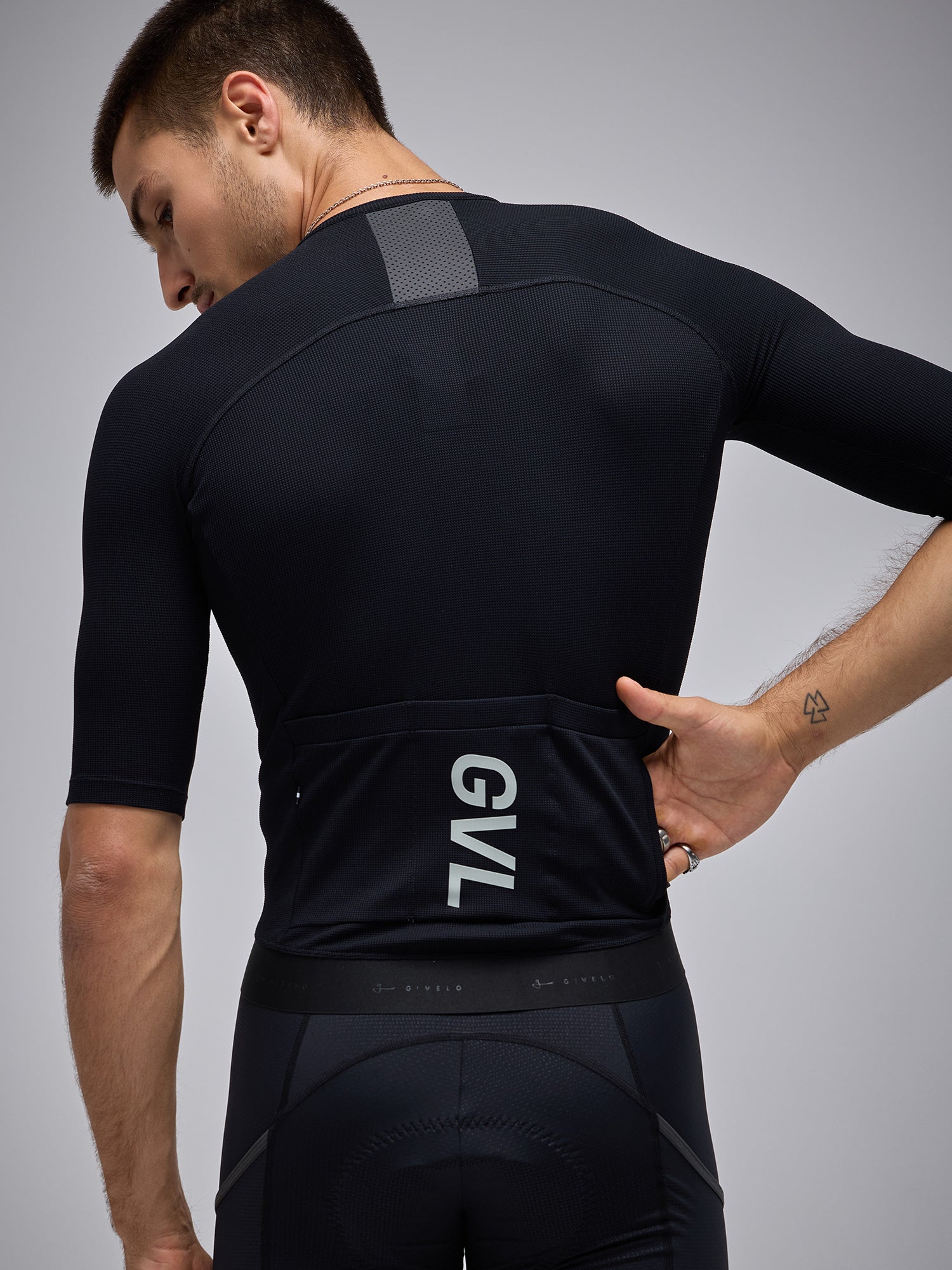 MODERN CLASSIC WAFFLE SS JERSEY - BLACK