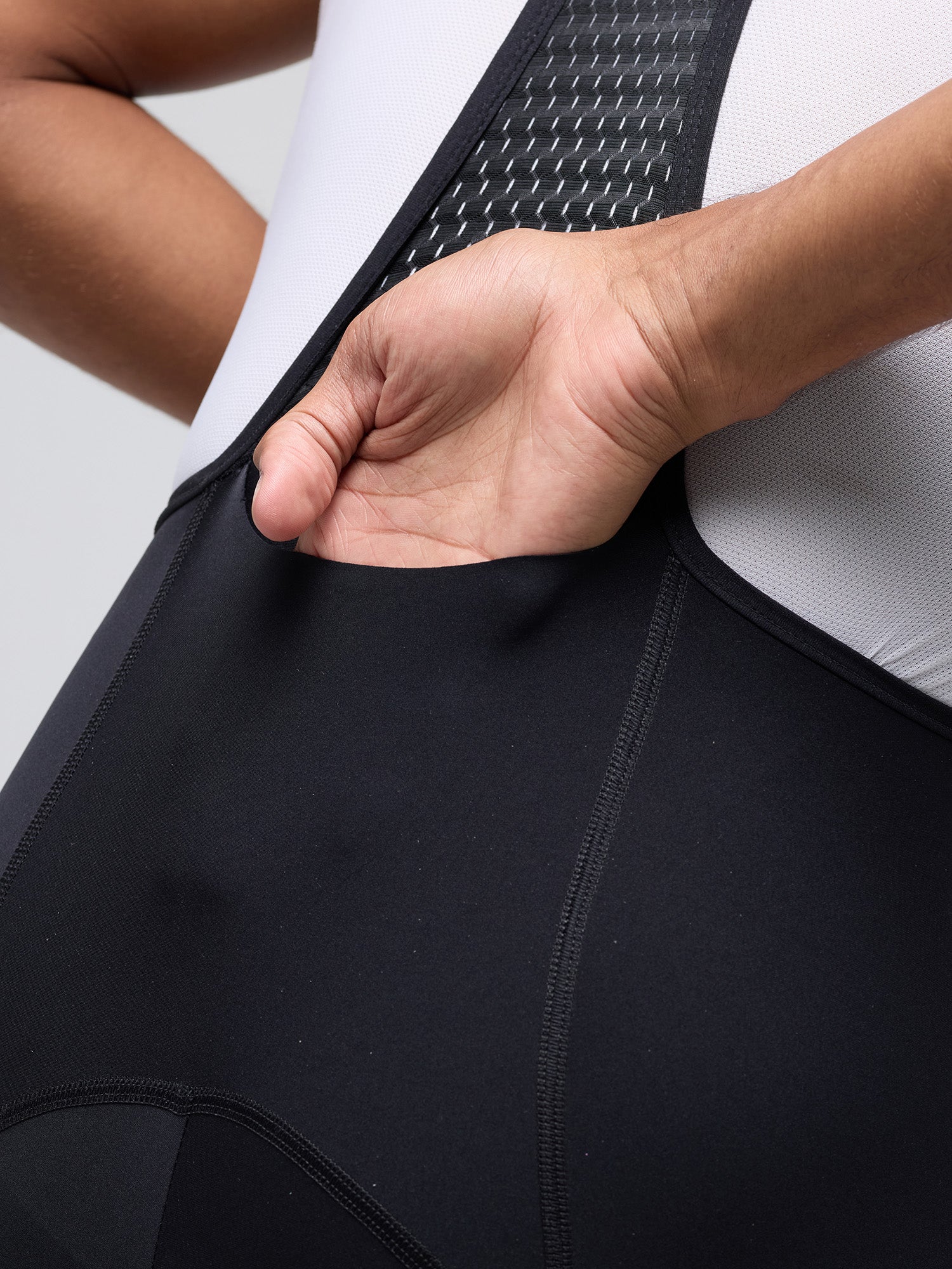 MEN'S MC CARGO BOOST BIB SHORTS - BLACK